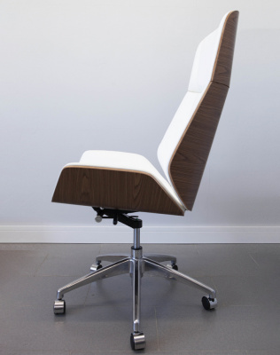 Кресло из натуральной кожи, каркас дерево арт. FX-BC06 - купить в Ленинске-Кузнецком. Цена 34 820.52 руб.